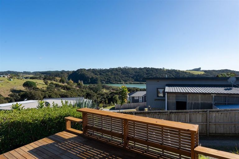 Photo of property in 5 Waterview Place, Haruru, 0204