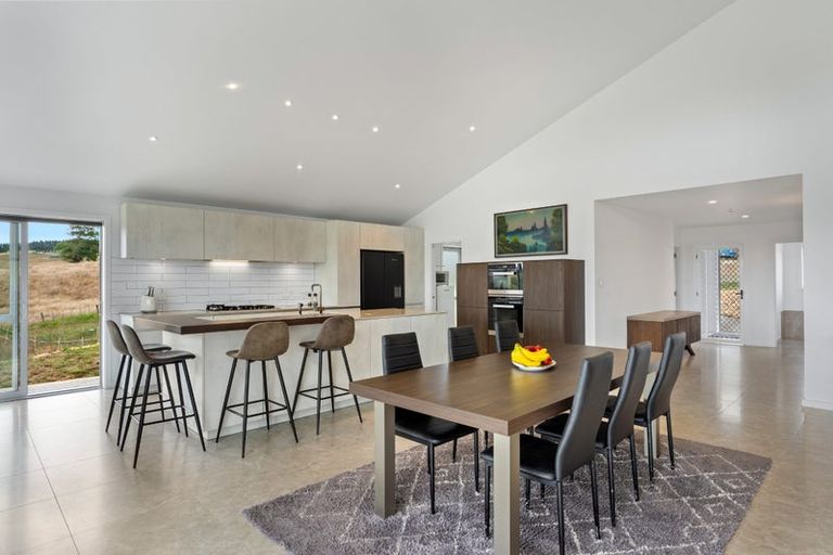 Photo of property in 1498 Oneriri Road, Kaiwaka, 0573