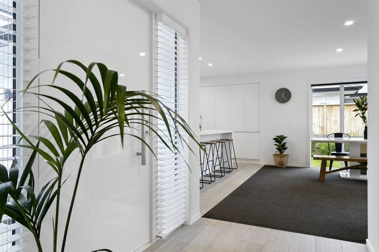 Photo of property in 4 Huka Heights Drive, Rangatira Park, Taupo, 3330