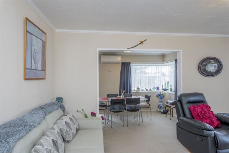 Photo of property in 15 Cook Street, Foxton, 4814