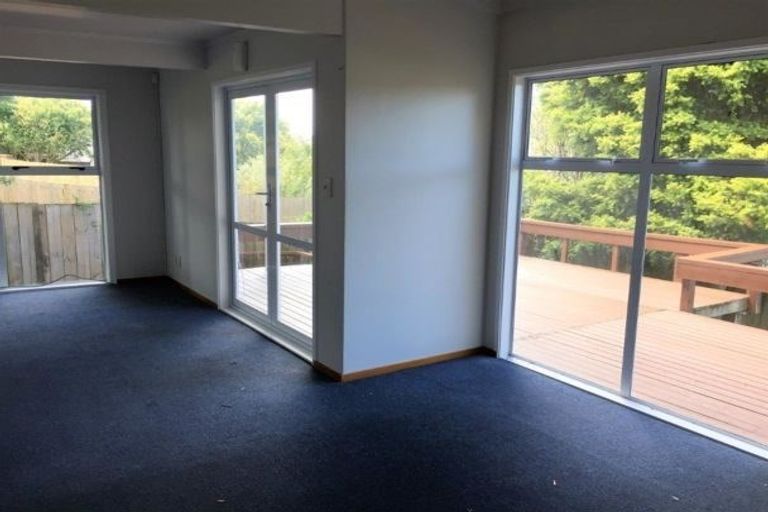 Photo of property in 4/32a Clayburn Road, Glen Eden, Auckland, 0602