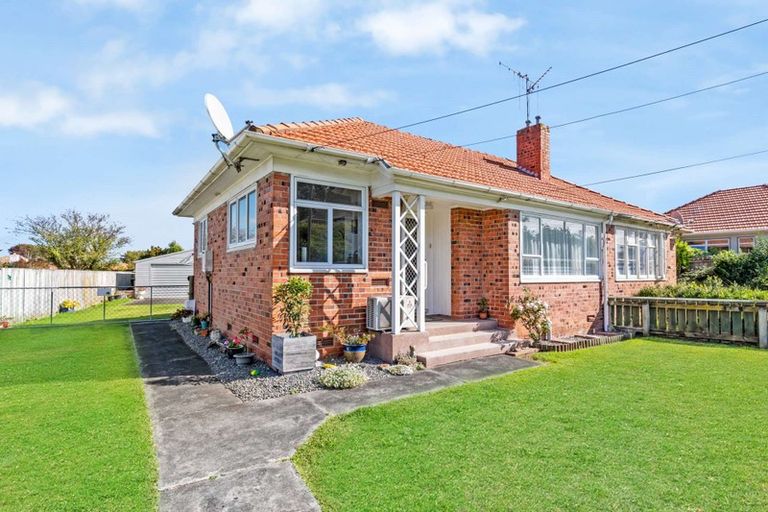 Photo of property in 1 Fergusson Street, Springvale, Whanganui, 4501