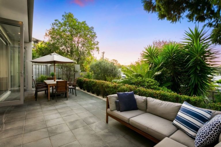 Photo of property in 54a Penzance Road, Mairangi Bay, Auckland, 0630