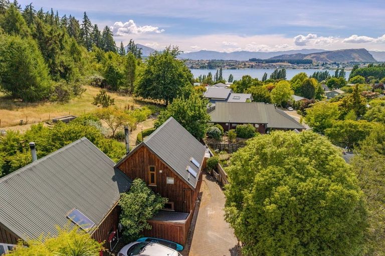 Photo of property in 24a Bills Way, Wanaka, 9305