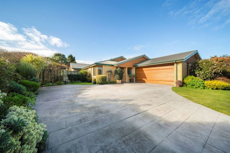 Photo of property in 190 Glover Road, Hawera, 4610