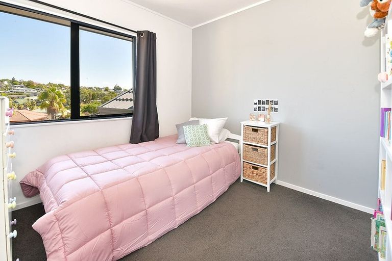 Photo of property in 5 Ellenbury Place, Stanmore Bay, Whangaparaoa, 0932