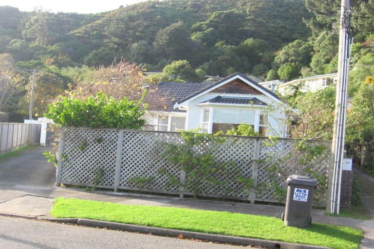 Photo of property in 21 Parnell Street, Fairfield, Lower Hutt, 5011