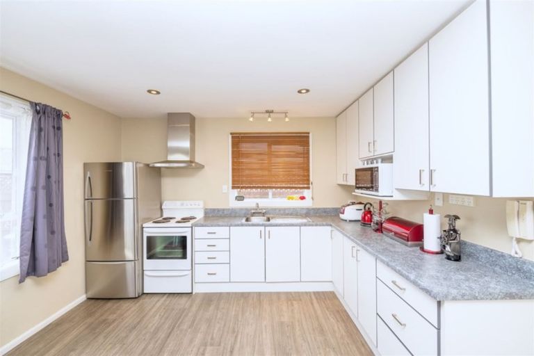 Photo of property in 82 Blankney Street, Hornby, Christchurch, 8042