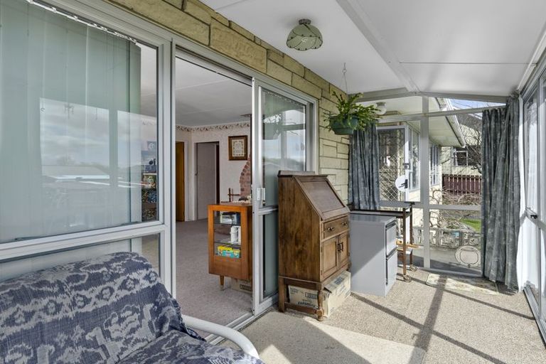 Photo of property in 8 Dingadee Street, Welcome Bay, Tauranga, 3112
