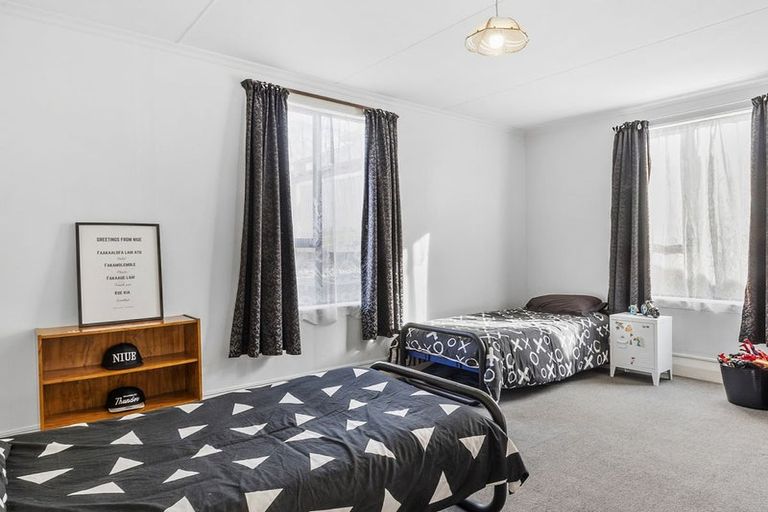 Photo of property in 72 Elgin Road, Mornington, Dunedin, 9011