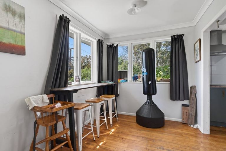 Photo of property in 2 View Street, Maungaturoto, 0520