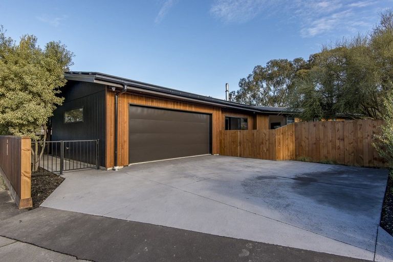 Photo of property in 31 Tensing Place, Sockburn, Christchurch, 8042