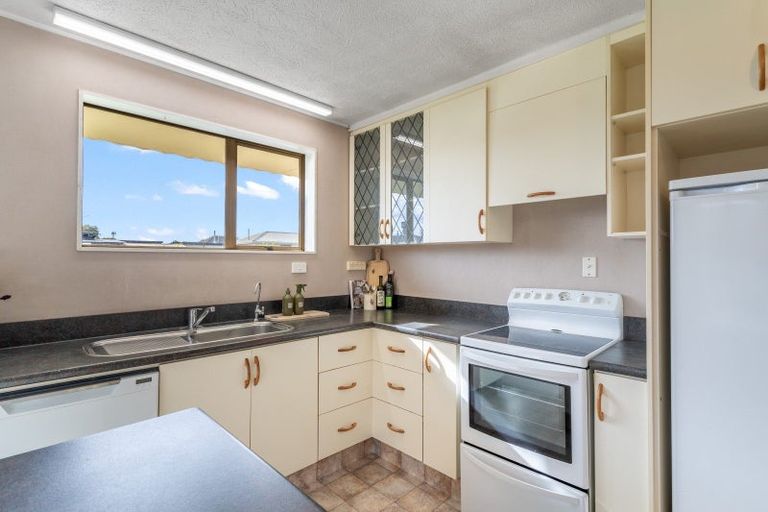 Photo of property in 74 Mackenzie Street, Winton, 9720