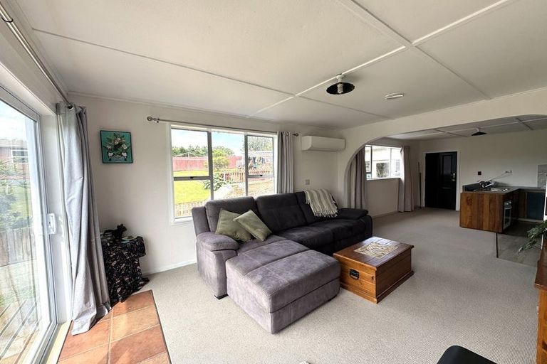 Photo of property in 9 Cargill Street, Owaka, 9535