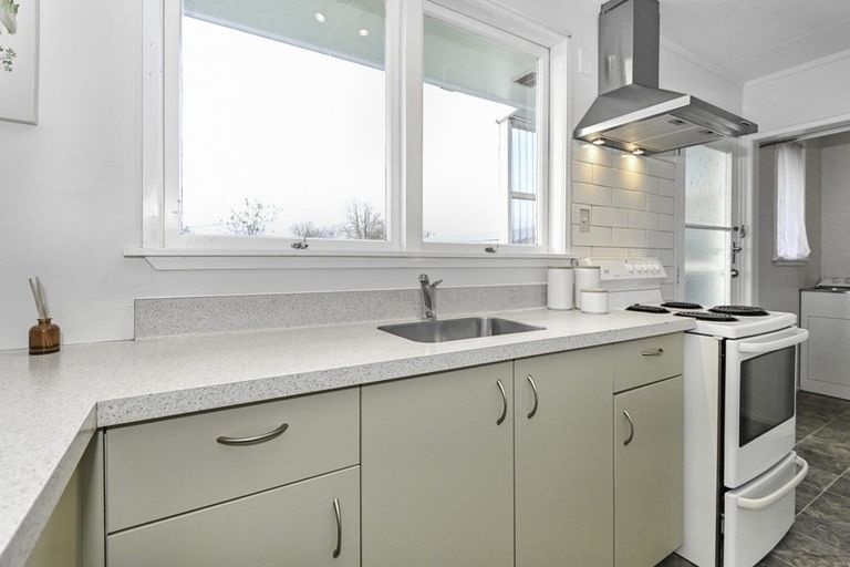 Photo of property in 214 Portsmouth Road, Flaxmere, Hastings, 4120