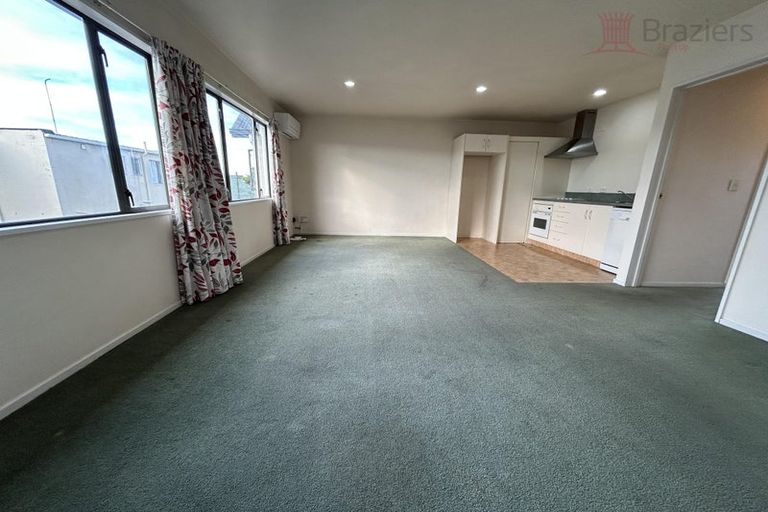 Photo of property in 10 Burdale Street, Riccarton, Christchurch, 8011