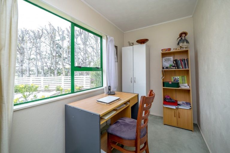 Photo of property in 32 Bidwills Cutting Road, Greytown, 5794