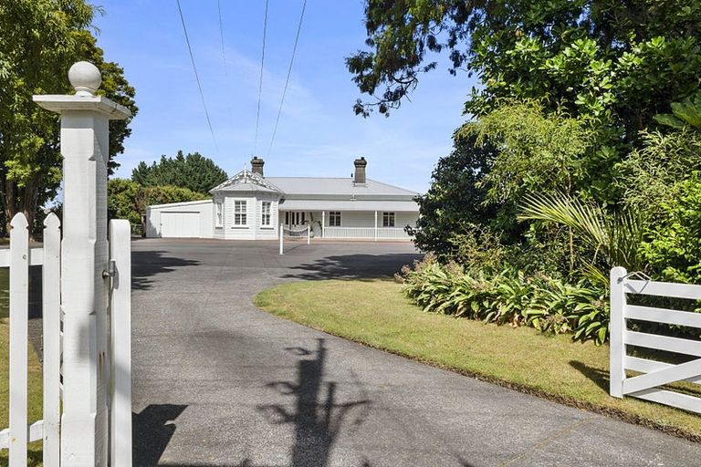 Photo of property in 190 Smart Road, Hillsborough, New Plymouth, 4372