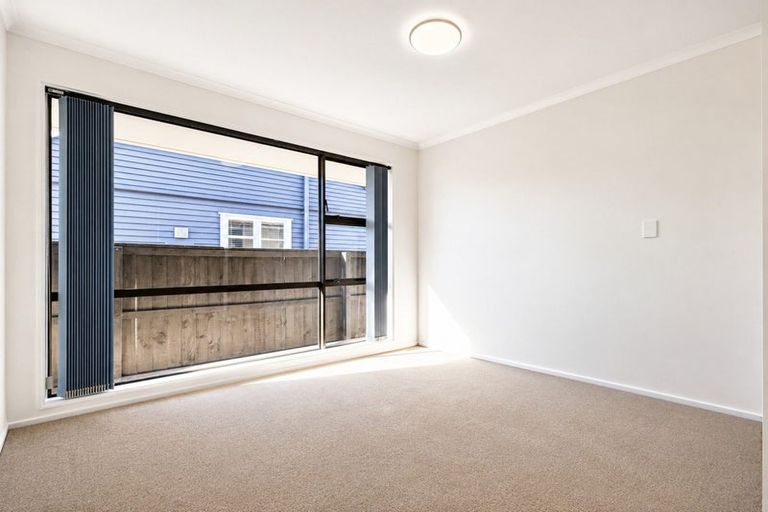 Photo of property in 2 Resolution Place, Bryndwr, Christchurch, 8053