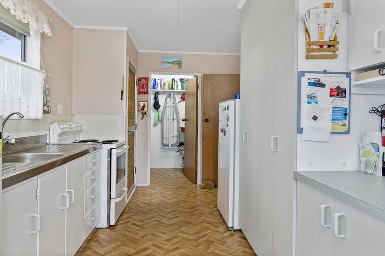 Photo of property in 8 Dingadee Street, Welcome Bay, Tauranga, 3112