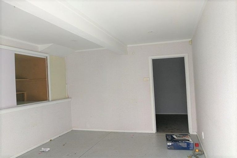 Photo of property in 5 Datura Place, Sunnynook, Auckland, 0620