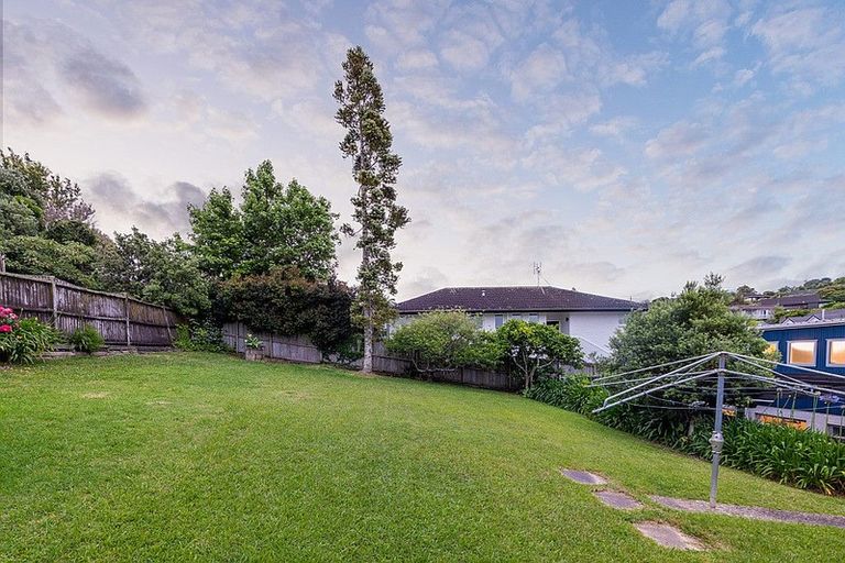 Photo of property in 30 Amante Crescent, Mairangi Bay, Auckland, 0630