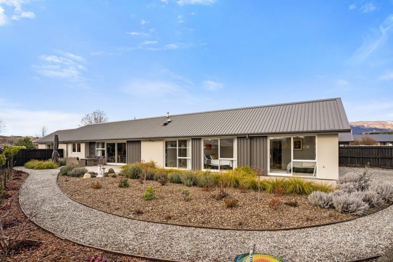 Photo of property in 7 Mallard Street, Albert Town, Wanaka, 9305