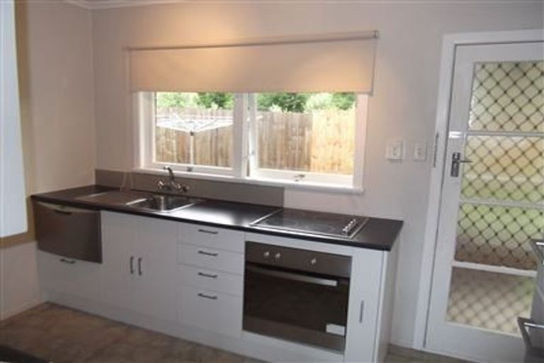 Photo of property in 3/53 Merani Street, Belmont, Auckland, 0622