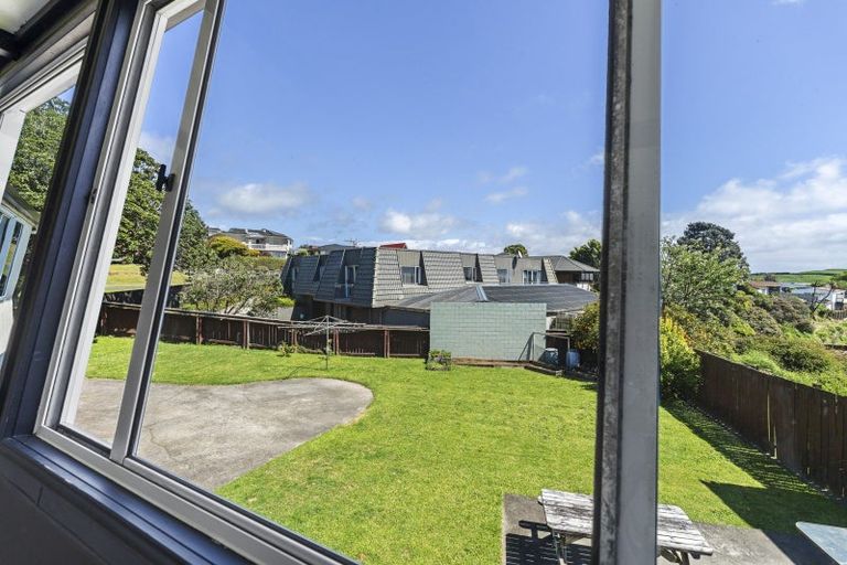 Photo of property in 5 Bronte Place, Whalers Gate, New Plymouth, 4310