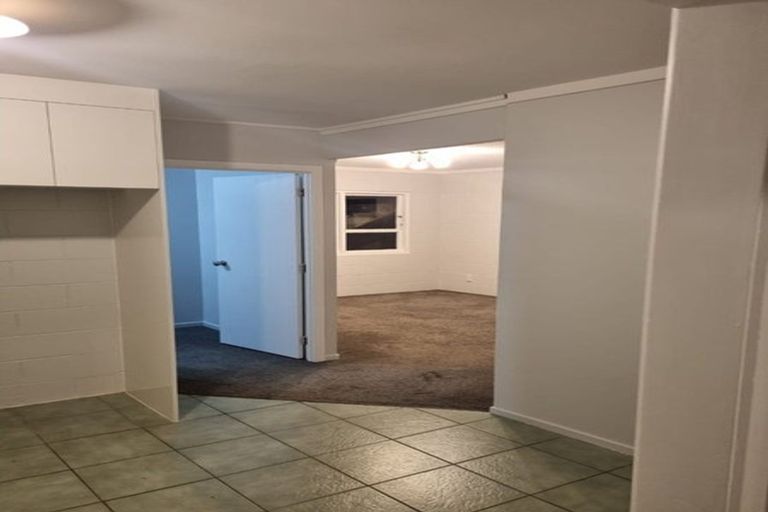 Photo of property in 52 Cramond Drive, Mangere East, Auckland, 2024