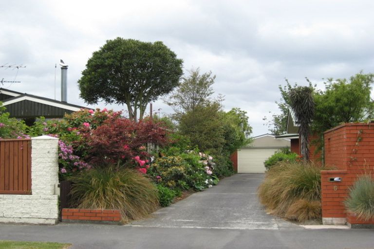 Photo of property in 6 Brookby Crescent, Avonhead, Christchurch, 8042