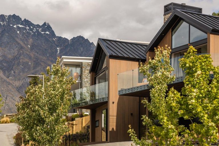 Photo of property in 4 Old Homestead Place, Kawarau Falls, Queenstown, 9300