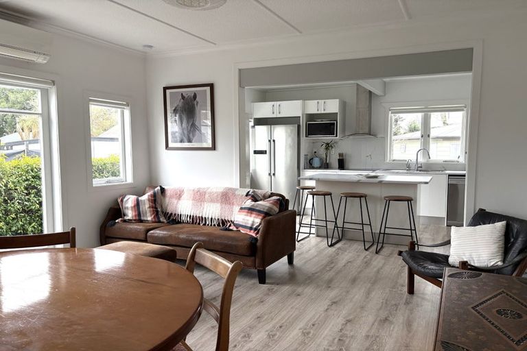 Photo of property in 18 Walsh Street, Forest Lake, Hamilton, 3200