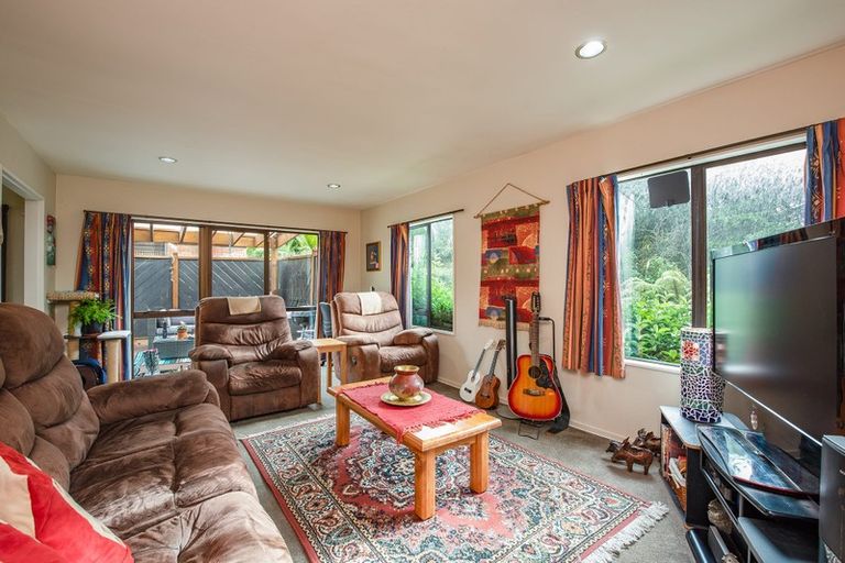 Photo of property in 59 Helston Road, Paparangi, Wellington, 6037