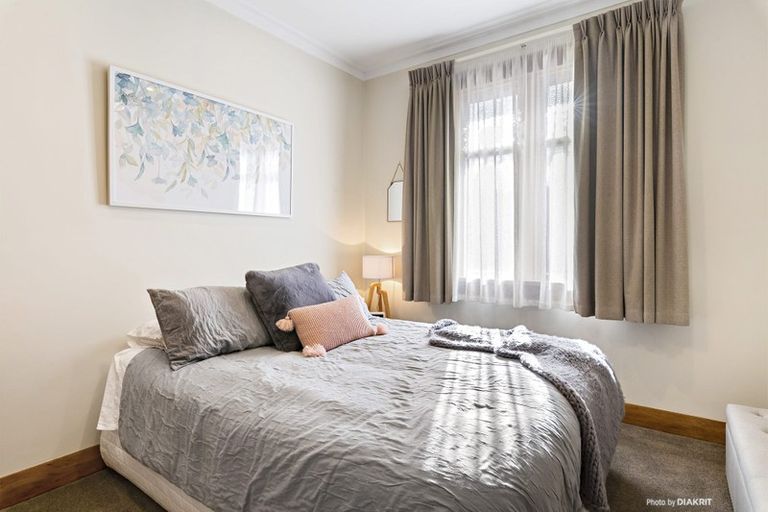 Photo of property in 5 Darlington Road, Miramar, Wellington, 6022