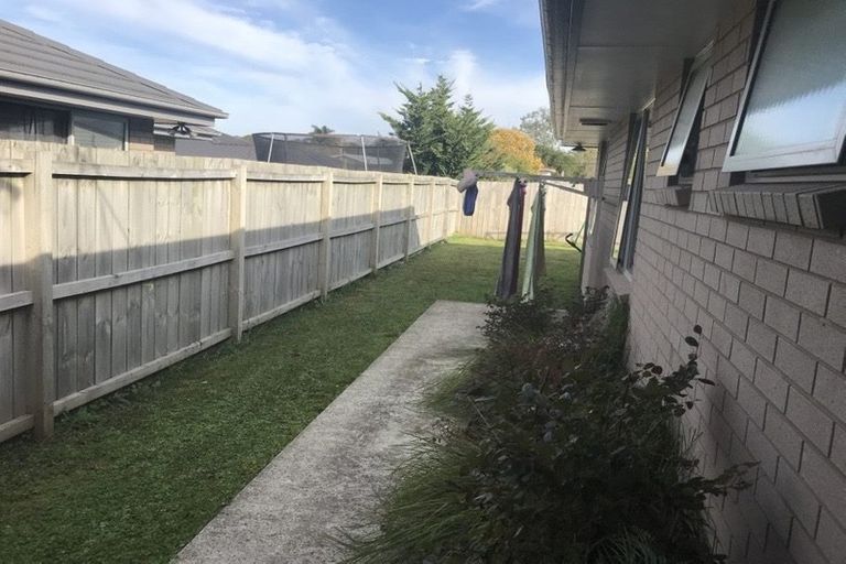 Photo of property in 15 Captain Mitchell Drive, Opaheke, Papakura, 2113