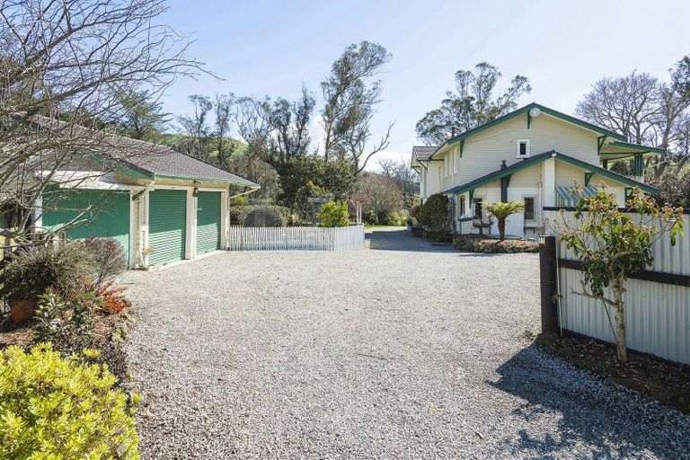Photo of property in 1909 Tiniroto Road, Waerengaokuri, Manutuke, 4072