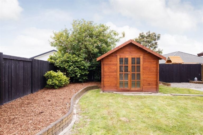 Photo of property in 77 Pacific Drive, Fitzherbert, Palmerston North, 4410
