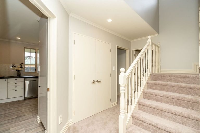 Photo of property in 37 Nielsen Gardens, Rototuna, Hamilton, 3210