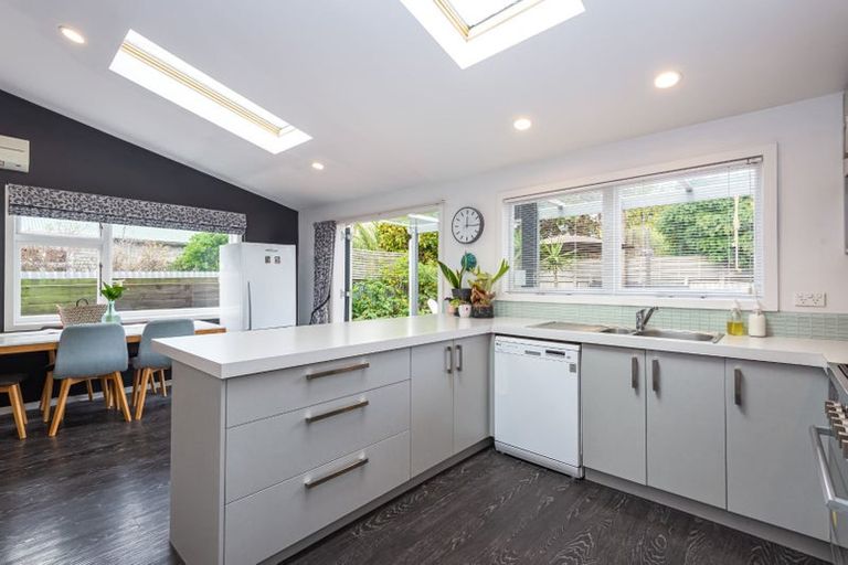 Photo of property in 84 Tennyson Street, Sydenham, Christchurch, 8023