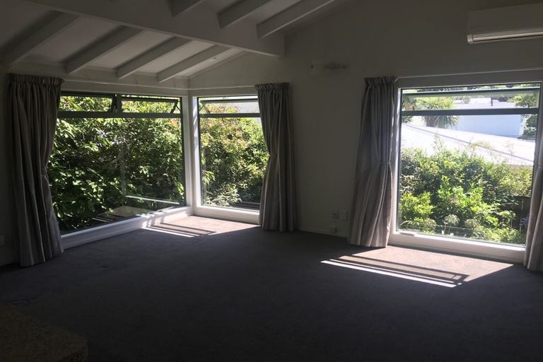 Photo of property in 72 Standen Street, Karori, Wellington, 6012