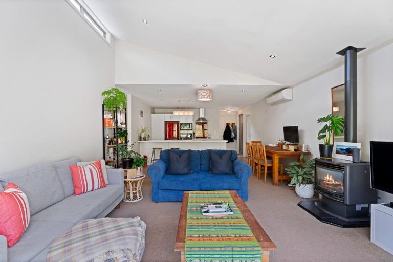 Photo of property in 26 Harrys Close, Arthurs Point, Queenstown, 9371