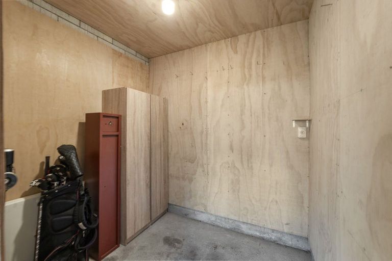 Photo of property in 135 Brecon Road, Stratford, 4332