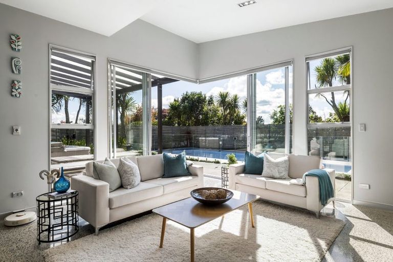 Photo of property in 2 Pounamu Avenue, Greenhithe, Auckland, 0632