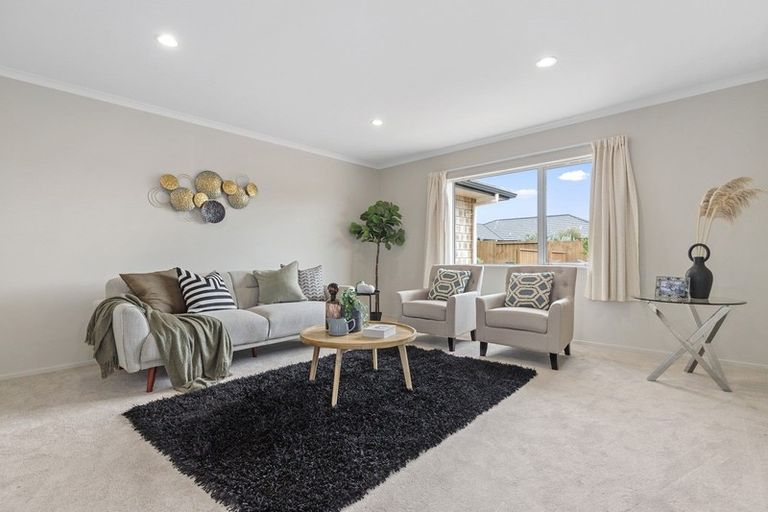 Photo of property in 18 Piwakawaka Court, Rototuna North, Hamilton, 3210