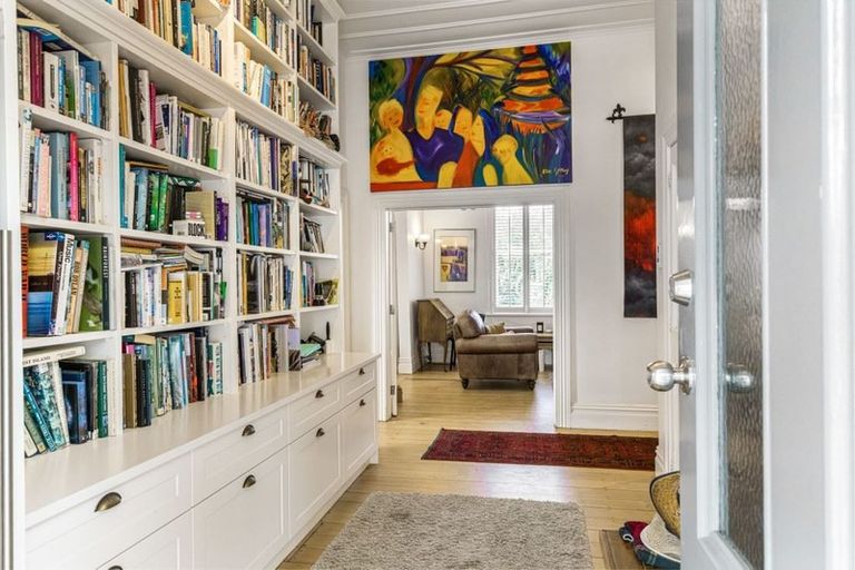 Photo of property in 2/10 Mozeley Avenue, Devonport, Auckland, 0624