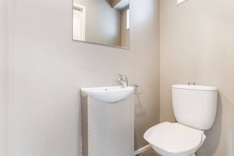 Photo of property in 4/25 Opito Way, East Tamaki, Auckland, 2013