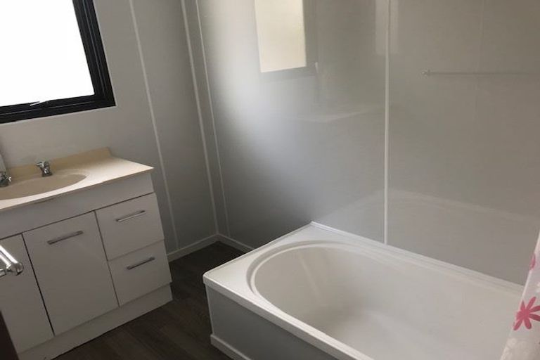 Photo of property in 15a Garland Drive, St Andrews, Hamilton, 3200