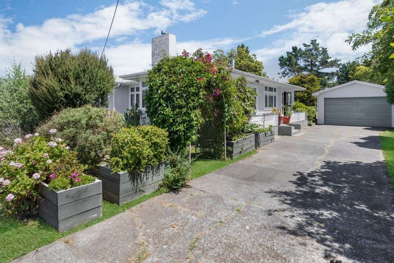 Photo of property in 36 Pukepapa Road, Marton, 4710