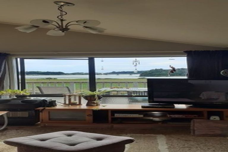 Photo of property in 97b Te Mahoe Road, Mokau, 4376